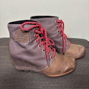 Sorel Joan of Arctic Wedge PDX Lace Up Bootie-Gray/Brown-Leather-Women Size 8.5